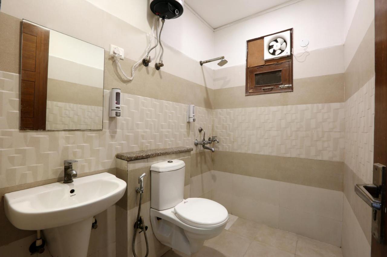 Hotel Ginger Palace - Corporate Hotel Noida Sector 62 Екстер'єр фото