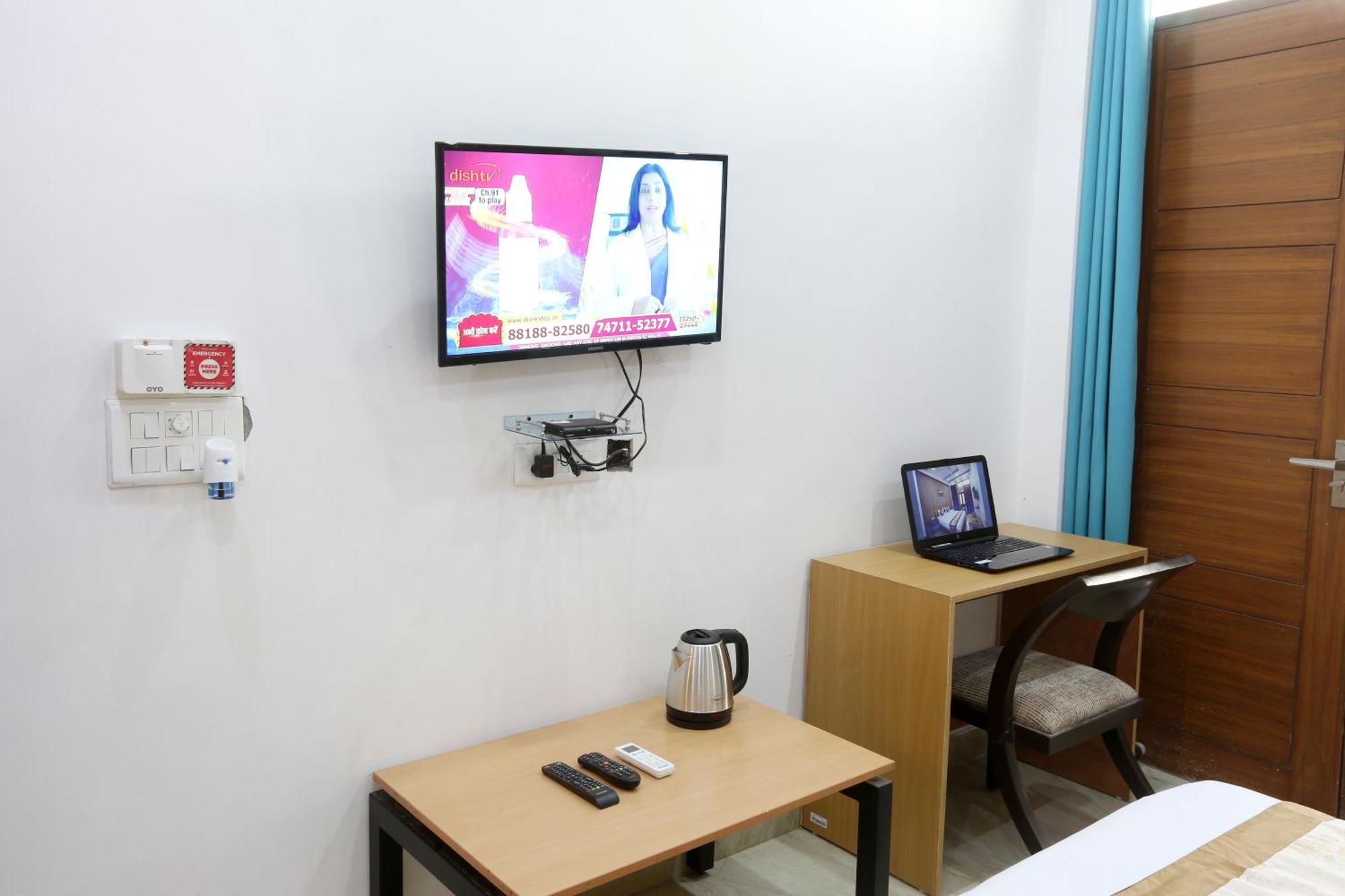Hotel Ginger Palace - Corporate Hotel Noida Sector 62 Екстер'єр фото