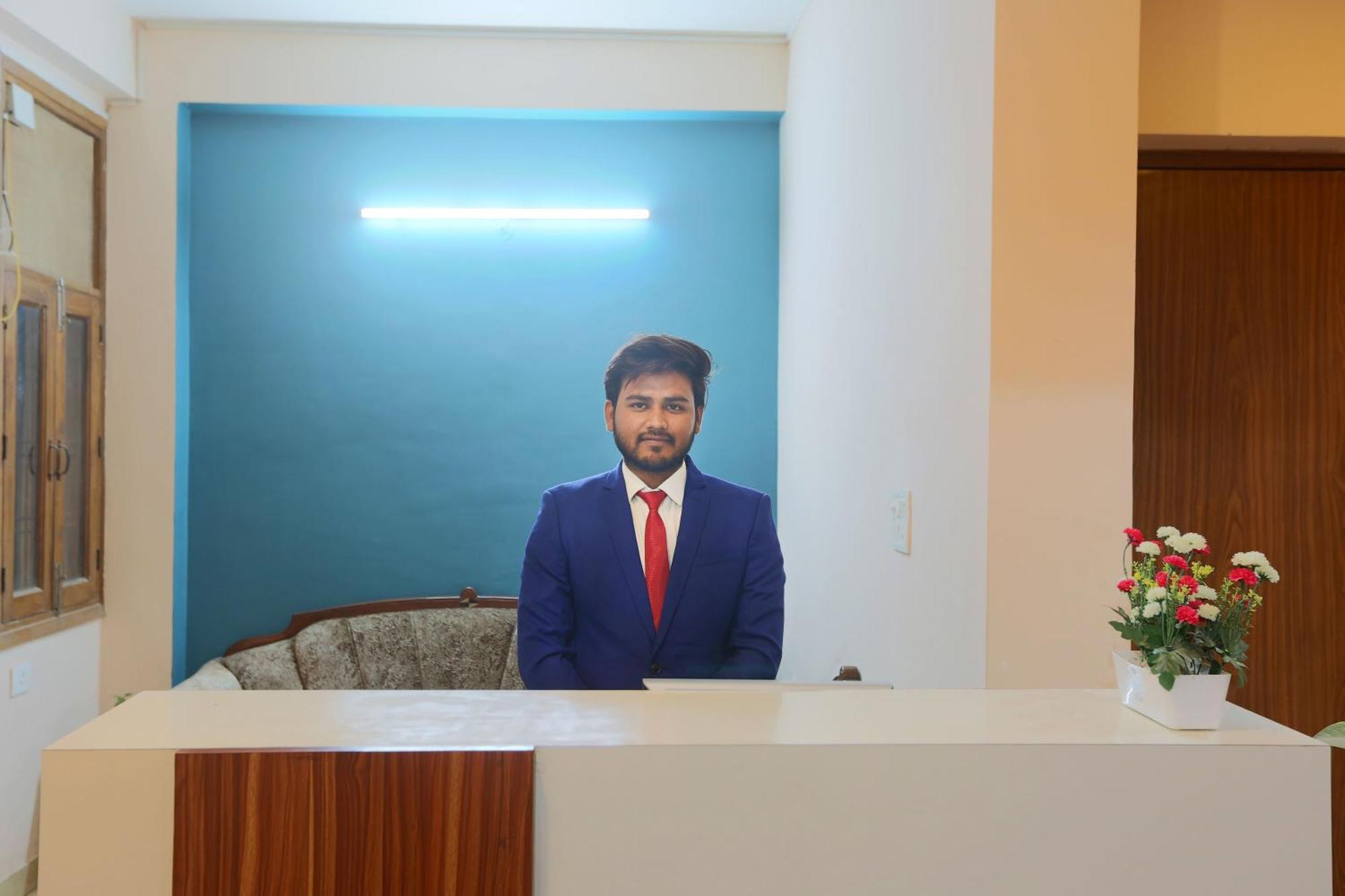 Hotel Ginger Palace - Corporate Hotel Noida Sector 62 Екстер'єр фото